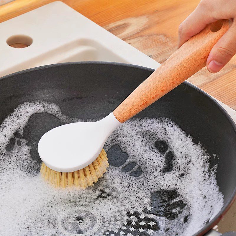 Wooden pot and stove cleaning brush - Image 2